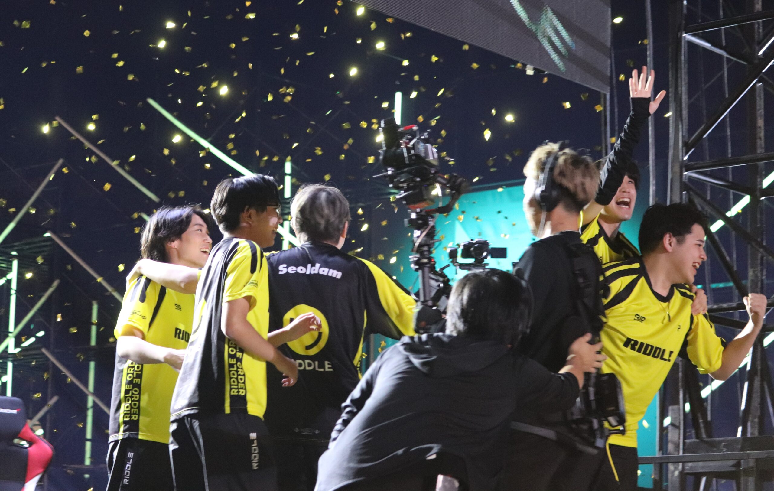 RIDDLEチームインタビュー】Challengers Japan Split 2優勝！お互いに